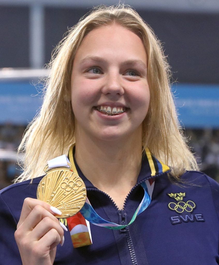 Junevik, Sara