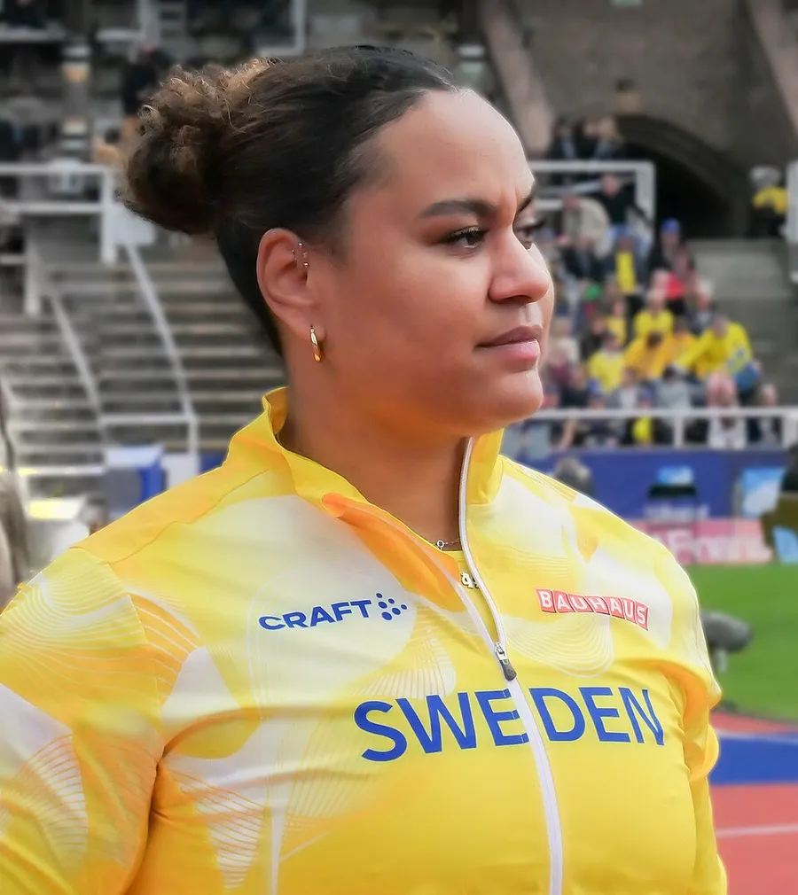 Kamga, Vanessa